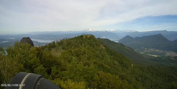 Il cielo sopra Varese questa mattina visto dal Campo dei Fiori
