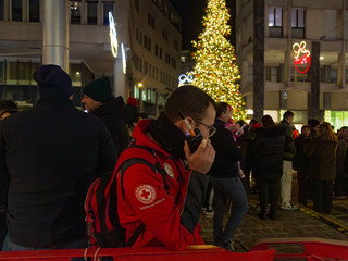 La Cri di Busto alla partenza di “BA è Natale” (foto Luca Micheli)