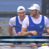 Giovanni Codato e Matteo Lodo subito dopo aver conquistato il bronzo mondiale nel due senza ad Amsterdam