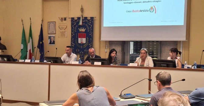 Non chiedono aiuto nemmeno quando sanno a chi rivolgersi: in un sondaggio, l’identikit dei giovani a rischio di Busto Non chiedono aiuto nemmeno quando sanno a chi rivolgersi: in un sondaggio, l’identikit dei giovani a rischio di Busto
