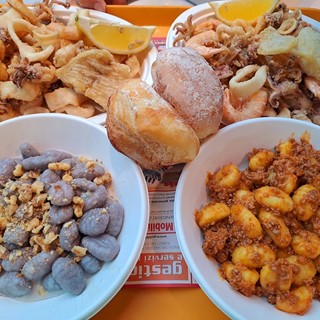 A Cunardo tutto pronto per la Festa della Patata: in preparazione quattordici quintali del gustoso tubero e due di gnocchi