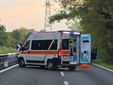 Le immagini dell'incidente avvenuto nel tardo pomeriggio di domenica a Comabbio sulla superstrada Besozzo-Vergiate Le immagini dell'incidente avvenuto nel tardo pomeriggio di domenica a Comabbio sulla superstrada Besozzo-Vergiate