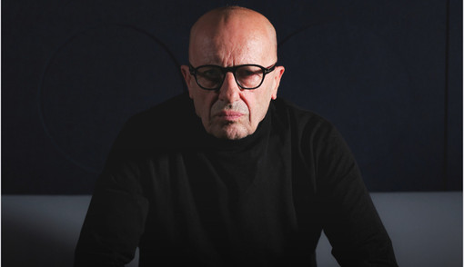 La prima volta di Alessandro Sallusti in teatro: «Sul palco parlo di libertà e di un imbroglio» La prima volta di Alessandro Sallusti in teatro: «Sul palco parlo di libertà e di un imbroglio»