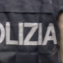 Droga e armi, maxi blitz della Squadra Mobile: sequestrati 800 grammi di hashish e pastiglie di MDMA