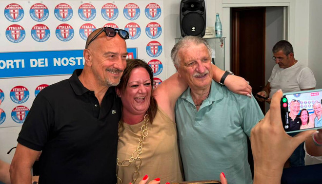 Silvio Pezzotta festeggia l'elezione a sindaco di Somma Lombardo