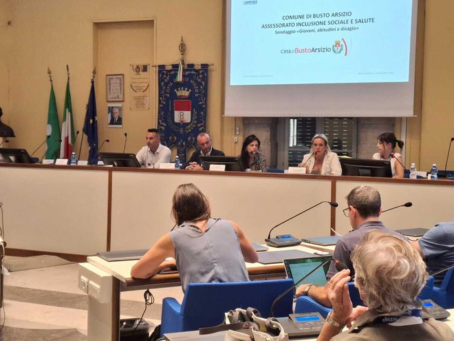 Non chiedono aiuto nemmeno quando sanno a chi rivolgersi: in un sondaggio, l’identikit dei giovani a rischio di Busto Non chiedono aiuto nemmeno quando sanno a chi rivolgersi: in un sondaggio, l’identikit dei giovani a rischio di Busto