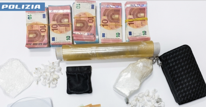 Prima denunciato, poi arrestato: spacciatore pizzicato due volte dalla Polizia di Busto Arsizio Prima denunciato, poi arrestato: spacciatore pizzicato due volte dalla Polizia di Busto Arsizio