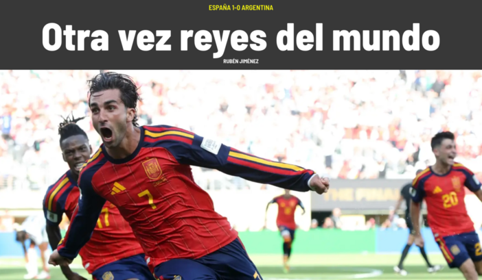 La copertina di Marca, quotidiano sportivo spagnolo, celebra la Spagna campione del mondo per la seconda volta La copertina di Marca, quotidiano sportivo spagnolo, celebra la Spagna campione del mondo per la seconda volta