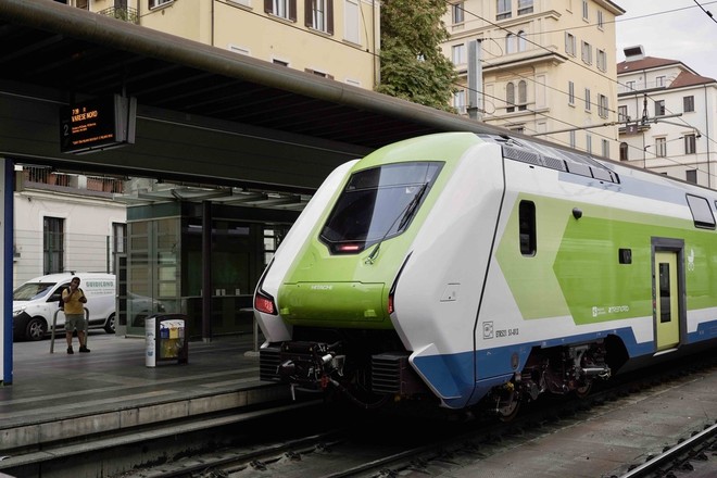 Astuti: «Alla Regione interessano solo i dividendi, non i pendolari»