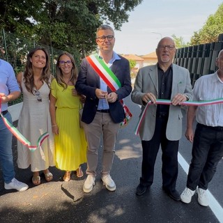 Il taglio del nastro a Crenna