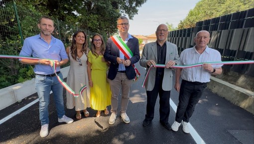 Il taglio del nastro a Crenna