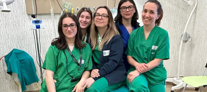 Il team ostetriche, da sinistra: Rosy Motta, Giada Palumbo, Cristina Pini, Martina Bianchi, Federica Leoni Il team ostetriche, da sinistra: Rosy Motta, Giada Palumbo, Cristina Pini, Martina Bianchi, Federica Leoni