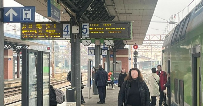 Guasto a Milano Bovisa: mattinata di pesanti disagi per i viaggiatori Guasto a Milano Bovisa: mattinata di pesanti disagi per i viaggiatori