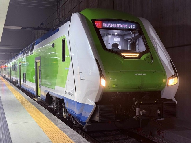 Trenord, nuovo orario estivo: più collegamenti per Malpensa e Lago Maggiore