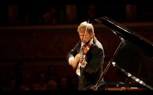 Il Maestro Uto Ughi, storia di un talento: il grande violinista bustocco ospite dell’Università dell’Insubria il 15 aprile