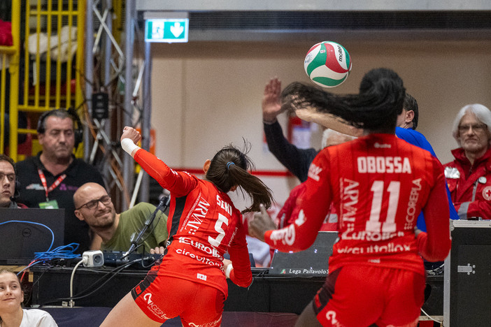 Una Uyba stanca e senza energie cede nettamente a Bergamo (3-0)