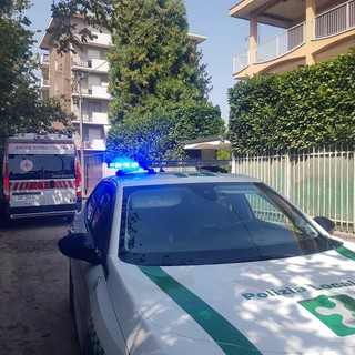 Cade in casa e non riesce a rialzarsi: ottantaquattrenne soccorsa in via Giustiniano Cade in casa e non riesce a rialzarsi: ottantaquattrenne soccorsa in via Giustiniano