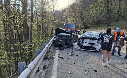 La foto dell'incidente tratta da Ossolanews.it