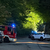 La strada nel bosco a Giubiano dov'è stato rinvenuto il cadavere di un uomo di 72 anni