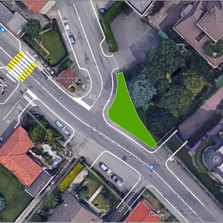 Il punto in cui via Sella Devia a destra, mentre procedendo dritti si prosegue su viale Repubblica. Allargare il marciapiedi costringerebbe a rallentare automobilisti che non frenano o addirittura accelerano