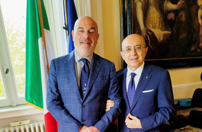 Il nuovo viceprefetto vicario di Varese Michele Giacomino con il Prefetto Salvatore Pasquariello