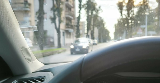 Un’auto in contromano tra via Quintino Sella e viale della Repubblica: segnalata una Punto grigia guidata da un anziano Un’auto in contromano tra via Quintino Sella e viale della Repubblica: segnalata una Punto grigia guidata da un anziano