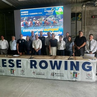 Le istituzioni questa mattina nella sede della Canottieri Varese per l'ultima conferenza stampa di presentazione degli Europei di canottaggio di Varese