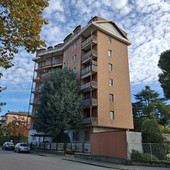 Dall’abuso all’aiuto: appartamenti in via Bellotti a disposizione di persone in difficoltà Dall’abuso all’aiuto: appartamenti in via Bellotti a disposizione di persone in difficoltà