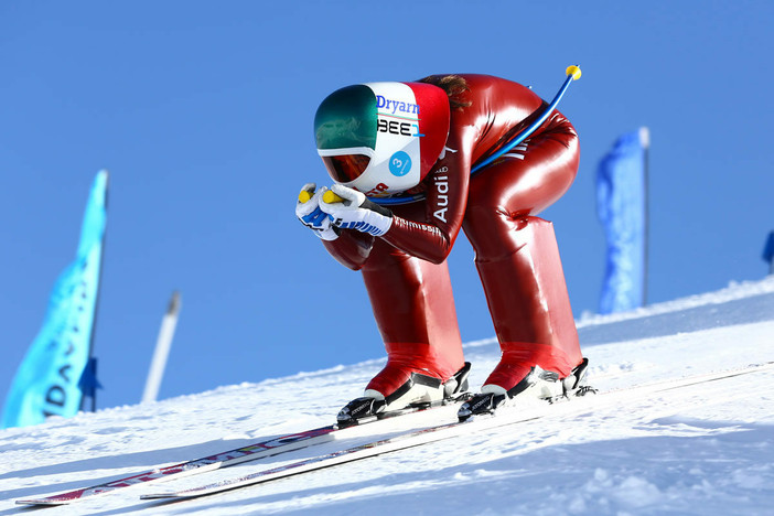 A 248 chilometri orari sugli sci: Valentina Greggio incontra duecento Giovani Pensatori dell’Insubria e dei licei sportivi