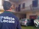 La polizia locale di Vergiate ritrova un'auto rubata e la restituisce al proprietario: «Era il mio regalo della pensione» La polizia locale di Vergiate ritrova un'auto rubata e la restituisce al proprietario: «Era il mio regalo della pensione»