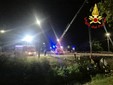 I vigili del fuoco al lavoro sul luogo dell'incidente a Ispra I vigili del fuoco al lavoro sul luogo dell'incidente a Ispra