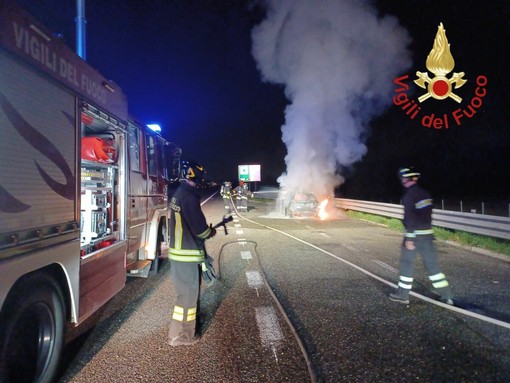 Le immagini dell'intervento dei vigili del fuoco