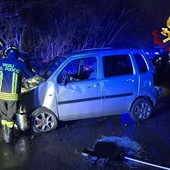 FOTO. Cunardo, incidente sulla provinciale: quattro giovanissimi soccorsi