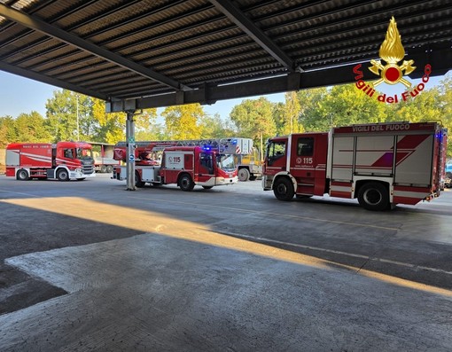 I vigili del fuoco al lavoro questa mattina a Solbiate Arno I vigili del fuoco al lavoro questa mattina a Solbiate Arno