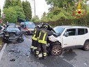 Frontale tra due auto a Travedona Monate: quattro persone soccorse, tra loro un bimbo di 2 anni