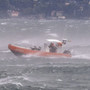 La motovedetta della Guardia Costiera sul lago di Como durante le raffiche di vento di ieri pomeriggio La motovedetta della Guardia Costiera sul lago di Como durante le raffiche di vento di ieri pomeriggio