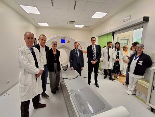Nuovo tomografo da 2 milioni per la Medicina nucleare di Busto: tempi dimezzati, meno radiazioni. «Smentiti quelli che dicono che qui non si investe più»