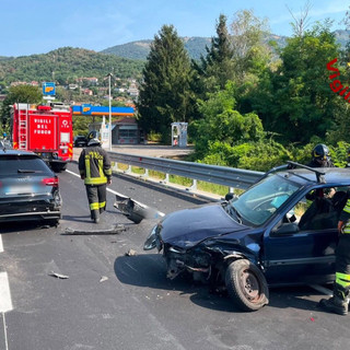 Le immagini incidente di questa mattina sulla Sp1 a Gavirate