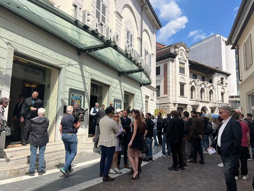 L'uscita dei partecipanti al Remigration Summit 2025