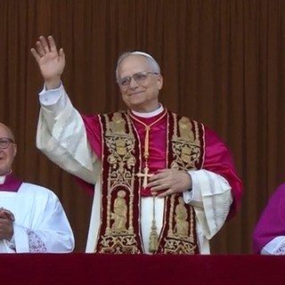 Il nuovo Papa è l'americano Robert Francis Prevost. Si chiamerà Leone XIV. Le prime parole: «La pace sia con tutti voi».