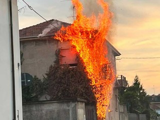 Le fiamme a Busto Arsizio Le fiamme a Busto Arsizio