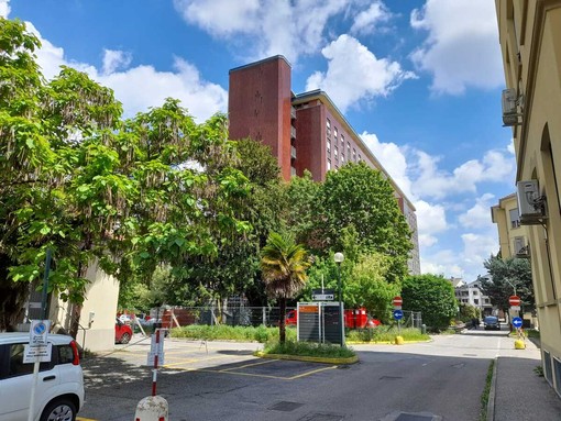 Impossibile telefonare all’ospedale di Busto, tecnici al lavoro