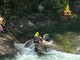 Verbano Cusio Ossola, scivola nel fiume San Bernardino e viene trascinato dalla corrente: salvato un 32enne