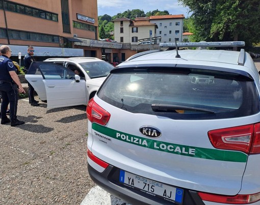 La polizia locale di Lavena Ponte Tresa blocca tre truffatori pronti a colpire