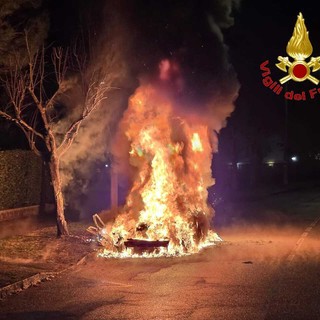 L'intervento dei vigili del fuoco a Busto