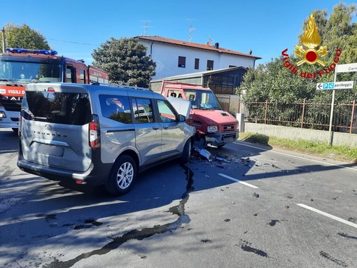 I mezzi coinvolti nello scontro in via Carnia