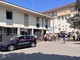 I carabinieri davanti all'ospedale di Angera