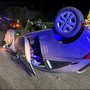 L'auto ribaltata a Orino