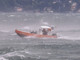 La motovedetta della Guardia Costiera sul lago di Como durante le raffiche di vento di ieri pomeriggio La motovedetta della Guardia Costiera sul lago di Como durante le raffiche di vento di ieri pomeriggio