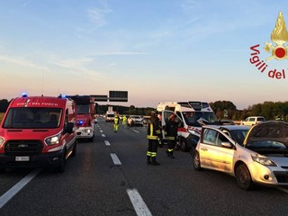 I vigili del fuoco sul luogo dell'incidente I vigili del fuoco sul luogo dell'incidente
